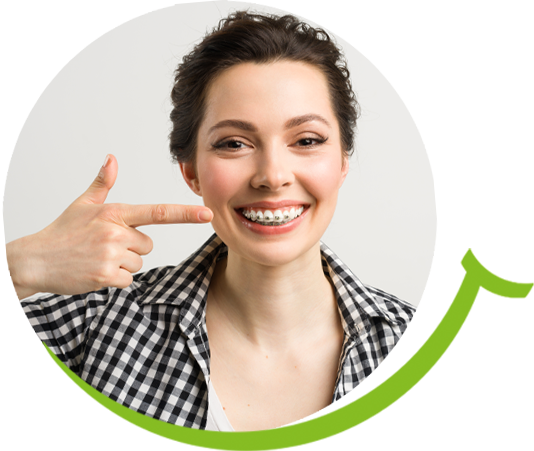 Neu-Patientin mit Zahnspange